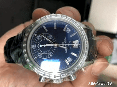 ?男子捡到一块手表，定睛一看竟是价值110万的百达翡丽，咋回事？