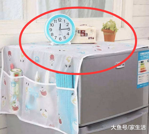 冰箱顶万万别放这几样东西, 预示财运下降, 有钱人早知道了
