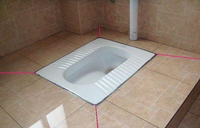 卫生间到底装蹲坑好还是马桶好？惨了我家当初就选错了！