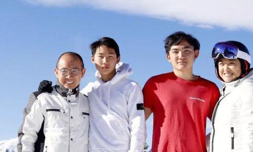 妻子移民，拿1亿捐国外大学，抛售内地房产，一切早有“预谋”？