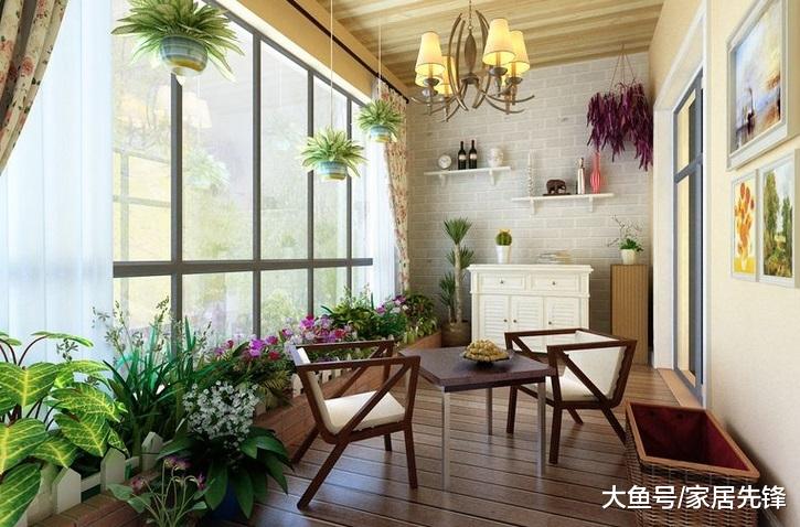 阳台装修万万不要铺瓷砖了，如今潮流这样装，既美观又防水