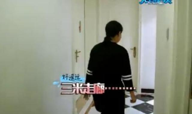 带你看看小沈阳住的豪宅，家里面积大得像迷宫，连走廊都十几米