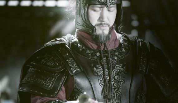 曹操恨這個人，但是司馬懿視他為知己，劉備仍然是他的兄弟