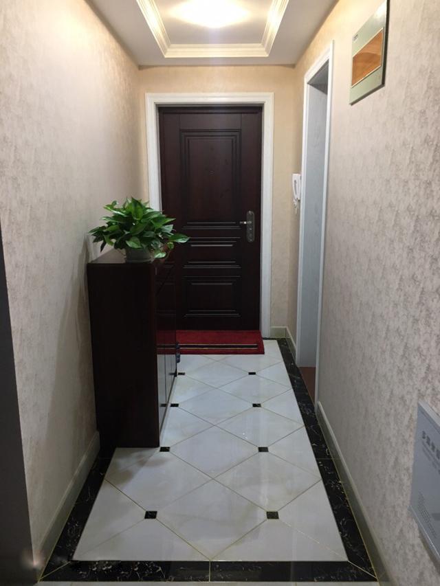 140㎡新房装修花了25W，电视墙太漂亮了，家人觉得一点都不亏！