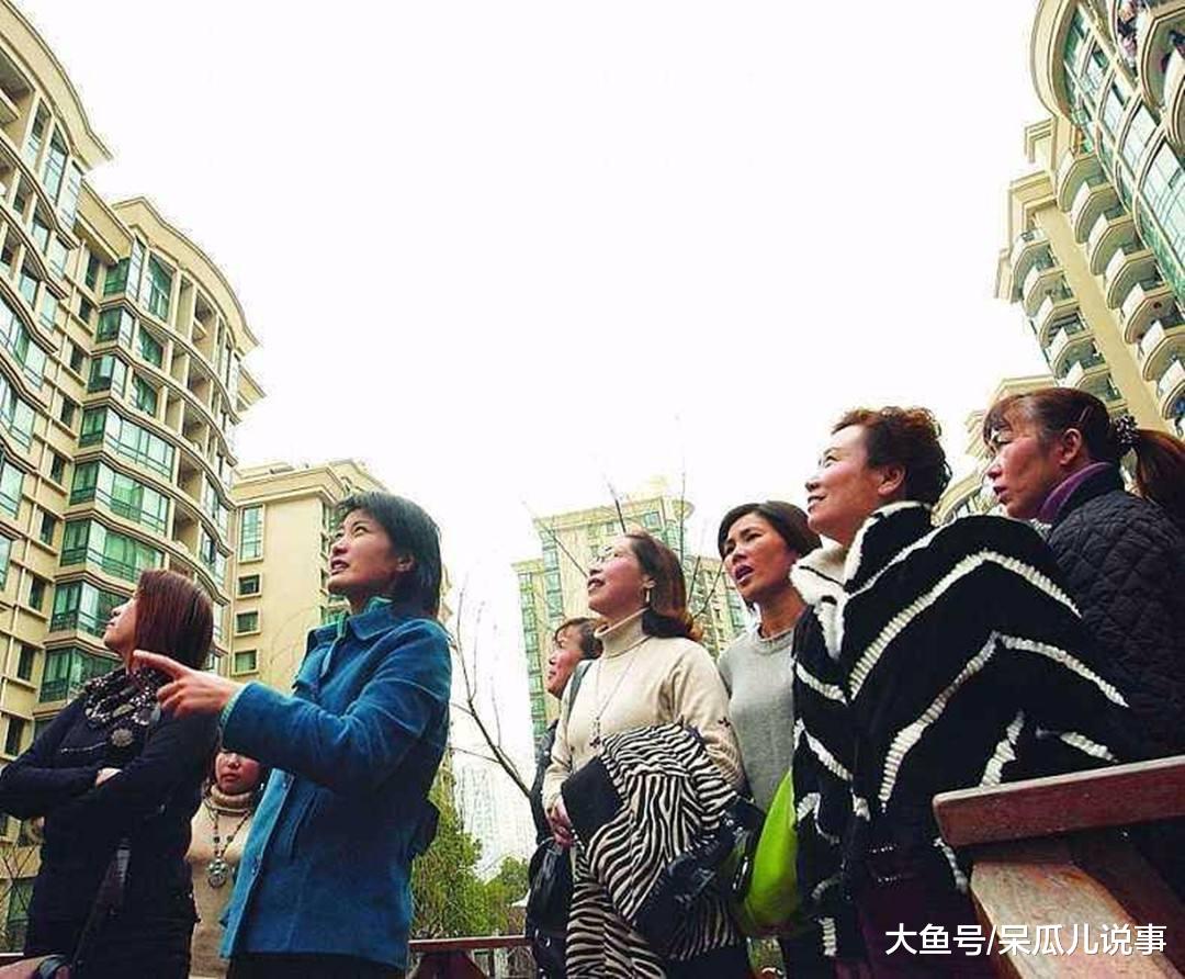 2019房价下跌成定局，房企已降价卖房套现，炒房客的二手房全线下跌中