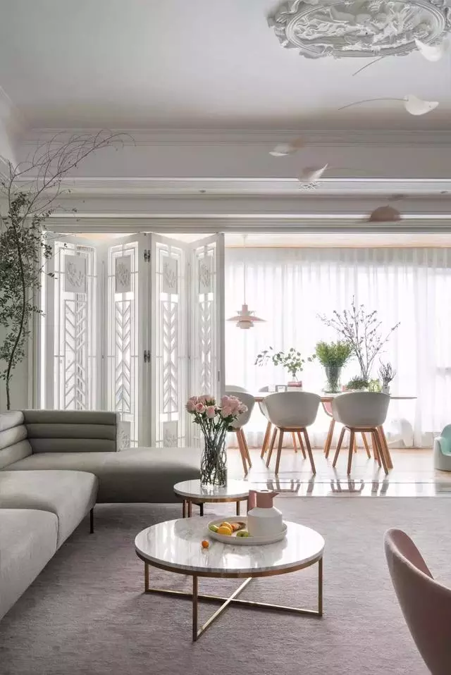小资大爱的169平混搭之家，好喜欢客厅和阳台的设计，好优雅浪漫！