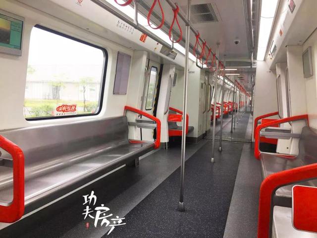 现场直击：佛山2号线列车下线！超多创新设计！预计2021年9月载客