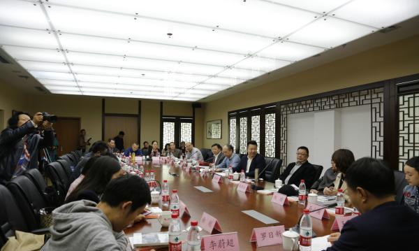 罗日新《钢的城》：工业题材小说在当下如何写