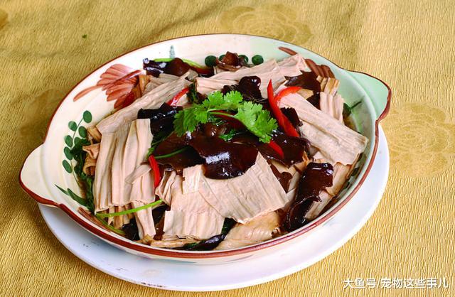 开胃去腻促消化，简单美味又营养，烫一烫再拌一拌就成的美味