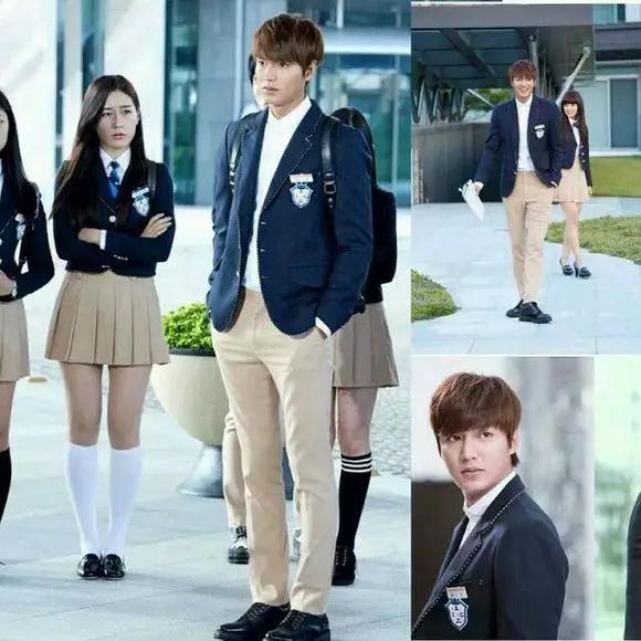 韩国学生真的羡慕中国校服?看完网友的评论笑哭了!