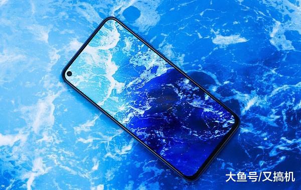 全身自带黑科技，这三款手机用三年都不显过时!