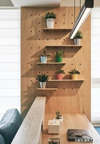 开放式的客厅，敞亮到没话说，客卧就在客厅里