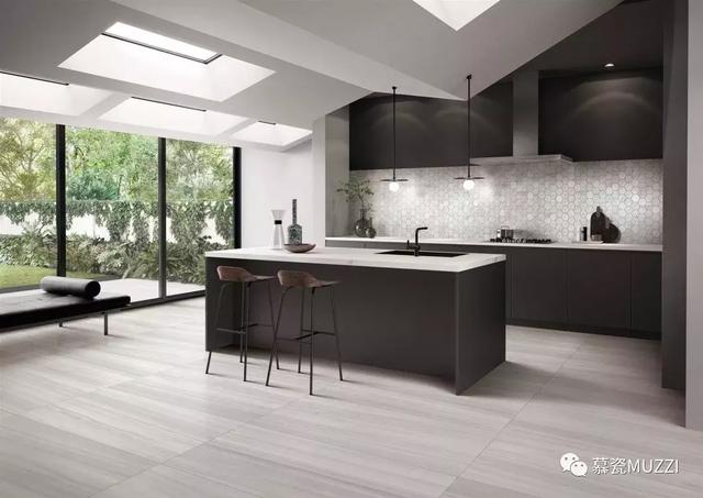 当珍珠的高贵，遇上贝壳的纯粹，感受珍贝瓷砖打造的空间之美