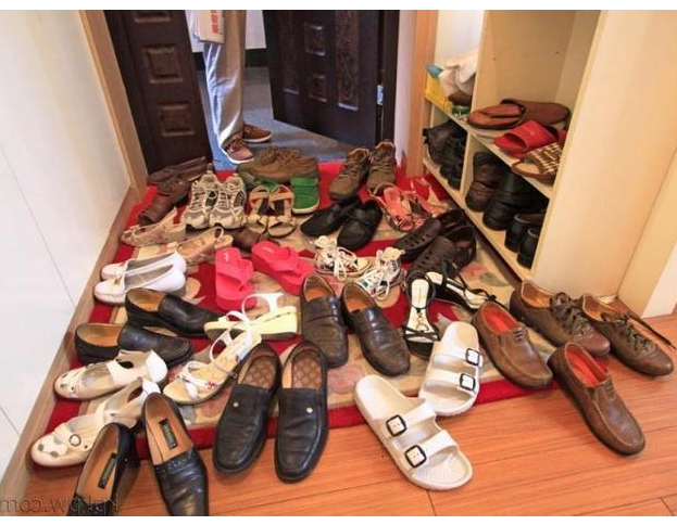 一過完年，家門口鞋子就堆得亂糟糟的？照著下面做，美觀不占地