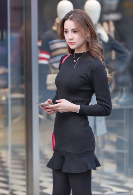 颜值明明是可爱型，却打扮的成熟型