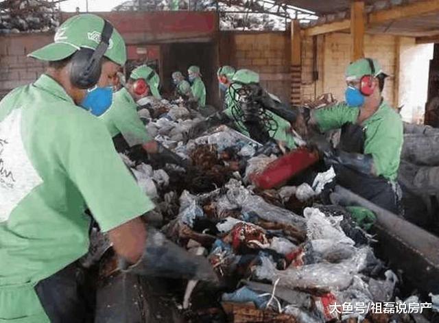 中国霸气向全球下达“洋垃圾”禁令，美国集体瘫痪，求放一马！