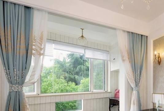 闺蜜邀我参观她的郊区房，我猜房子又偏又破，结果一进门就被打脸