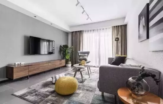 参观同事家100㎡新房, 头次见冰箱放玄关, 灰白色调怎么看都高级!