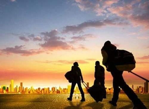 卖掉二线房产拿到320万，用150万回三线城市买两套房，幸福感满满