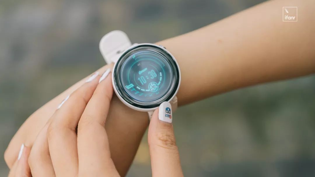 Amazfit 智能手表 2 复仇者联盟图赏，漫威迷信仰充值好选择