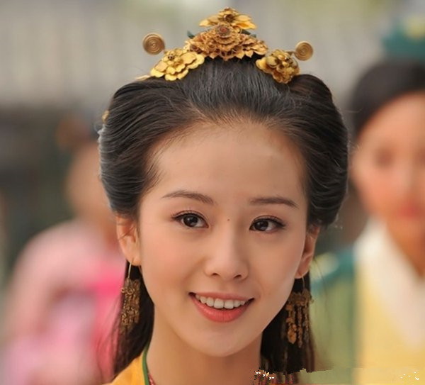 历史上有2位名字相同的知名女性