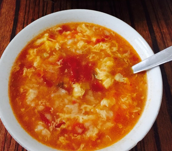 做疙瘩汤我有妙招，不用一滴水做的疙瘩又小又匀，家人喝了两大碗