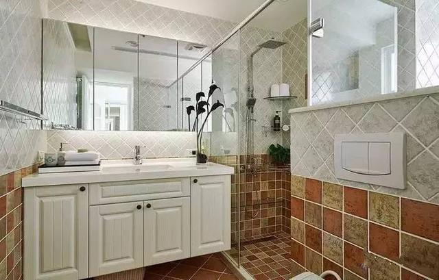 头一次见卫生间瓷砖这么贴，太漂亮了，朋友都抢着来他家上厕所