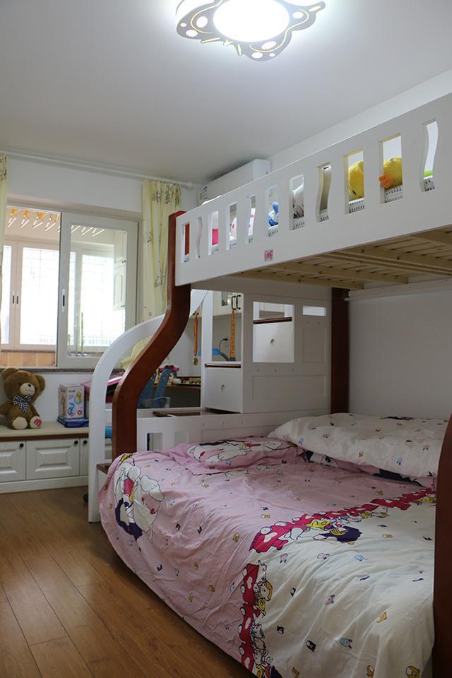 硬装12万改造103㎡老房子，简美效果惹得温居的亲友大赞有品位