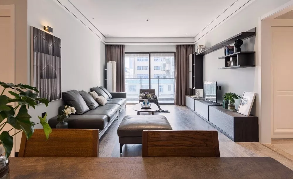 你要在客厅和阳台之间装门？赶紧先停下来！