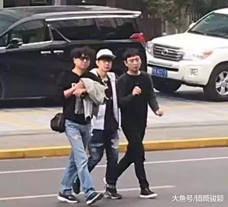 王思聪从来不黑四位明星，前两位太熟，最后一位完全是因为尊敬