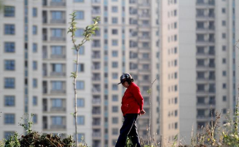 楼市全面降温，现在还能买房吗？专家认为房价下跌30%才合理