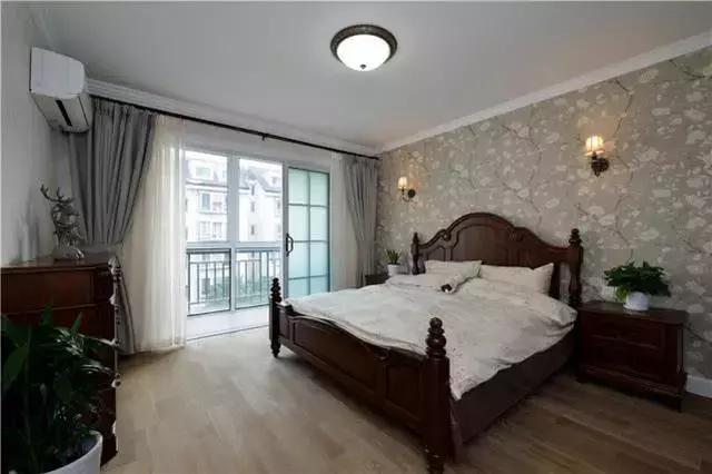 带阁楼的大户型装修案例图，装修设计超大气，又不失温馨实用