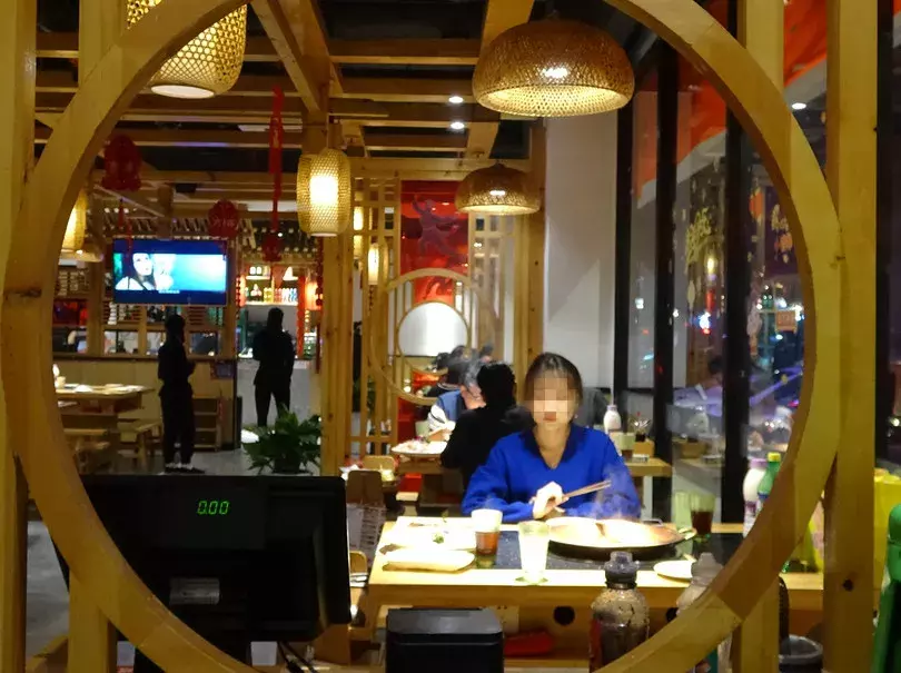 春节不打烊丨2019老版火锅陪您过新年, 晚市全场菜品5.8折!