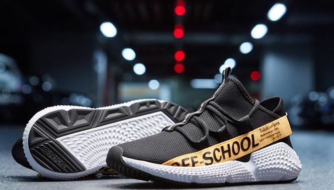 在中国烂大街的国产跑鞋，出口换个“马甲”成了奢侈品，网友：真骄傲