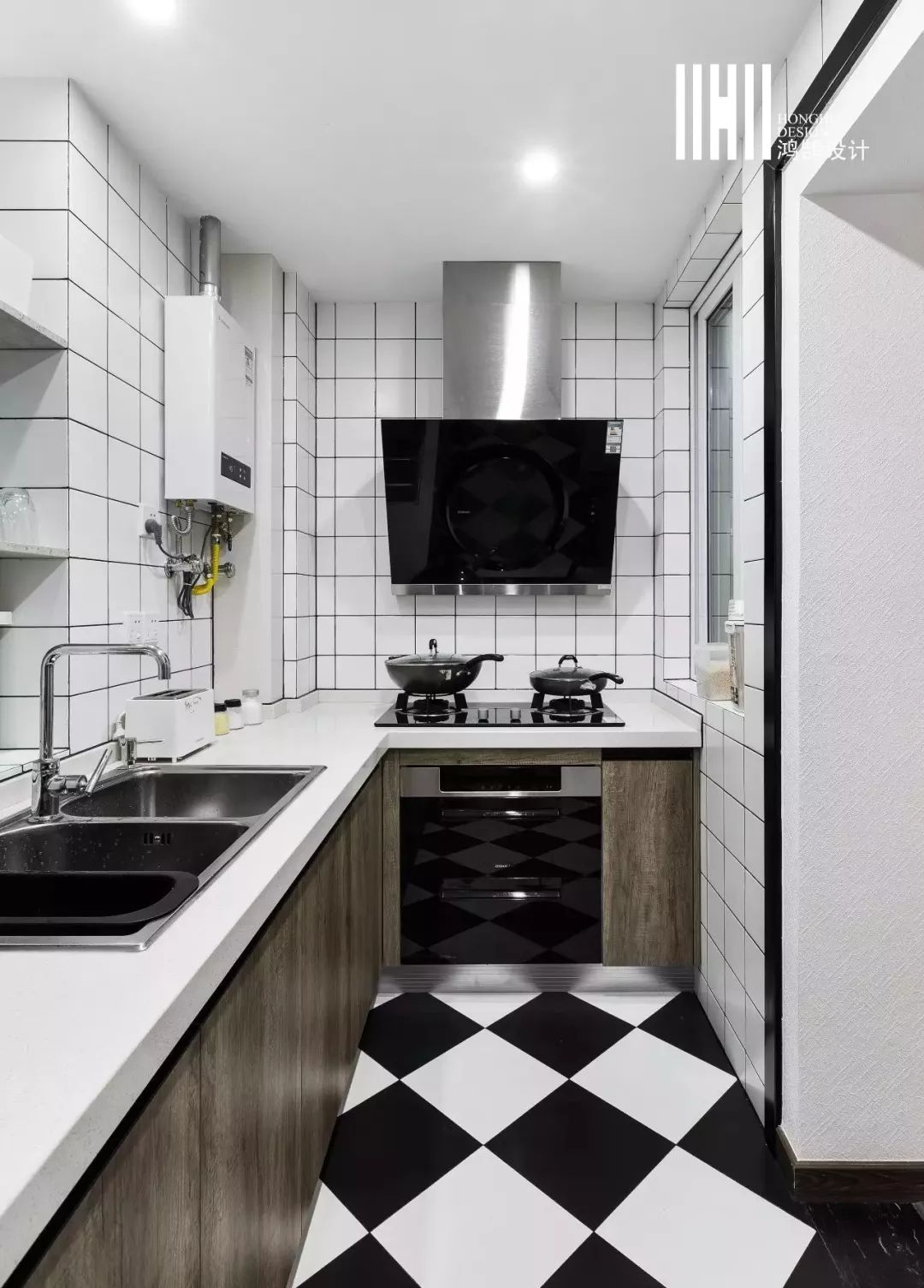 燃气热水器，装厨房还是阳台好？