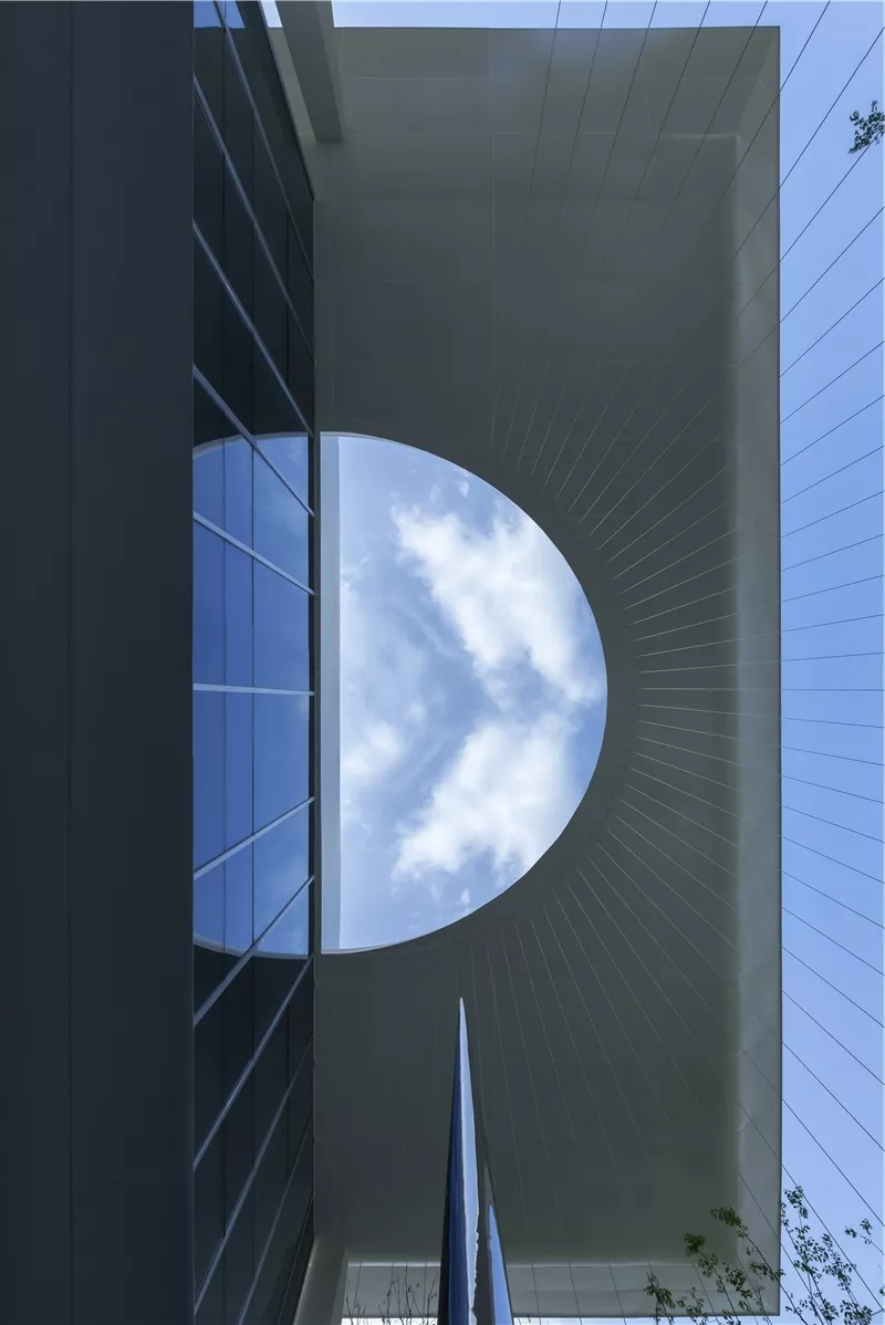 留白中的“光影”魅力 | 南京中海 · 左岸澜庭