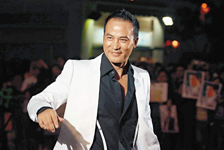 赵丽颖回答显现了高情商，任达华也特别佩服她