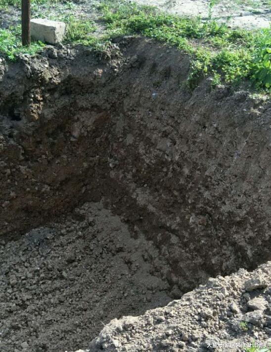 两兄弟狂砸72万合建800平三层洋房，邻居感叹养儿子有出息真好