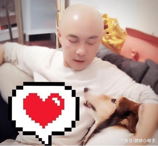 明星张卫健在香港的家, 平时还会下厨煮饭, 生活作风很节俭