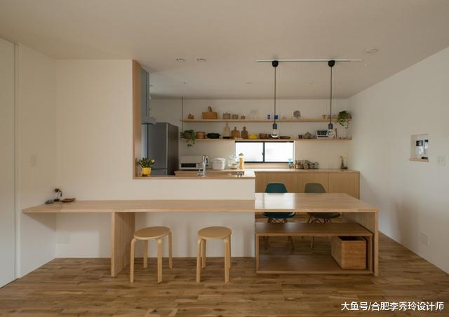客厅搭空中房太破旧，日本家家能住独栋，为什么还装得这么寒酸？