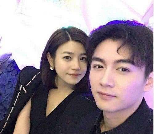 有种“秀恩爱”叫陈晓和陈妍希，儿子名字正反念都是爱你，真绝了
