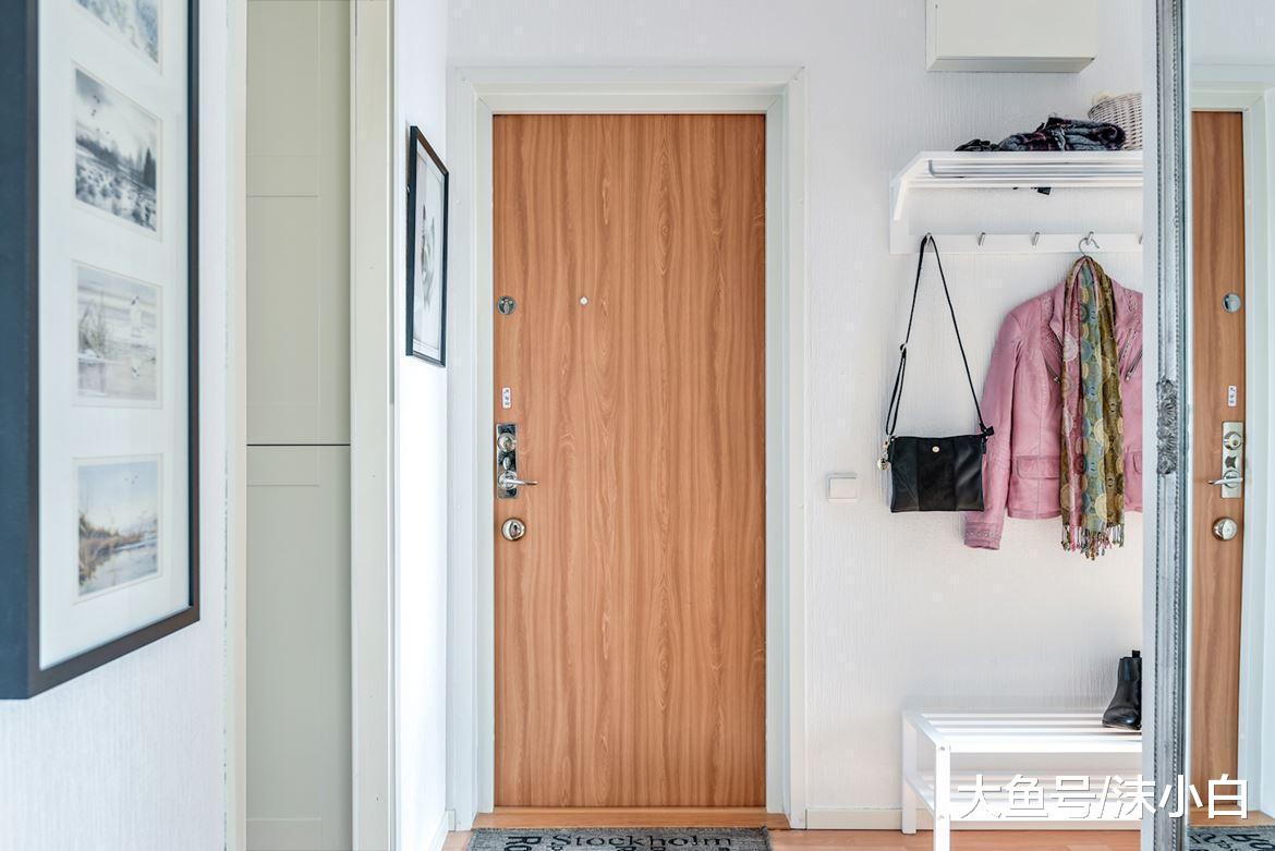 晒我61平小户型，卫生间装这种挡水条，客厅简单到不行！却很温馨