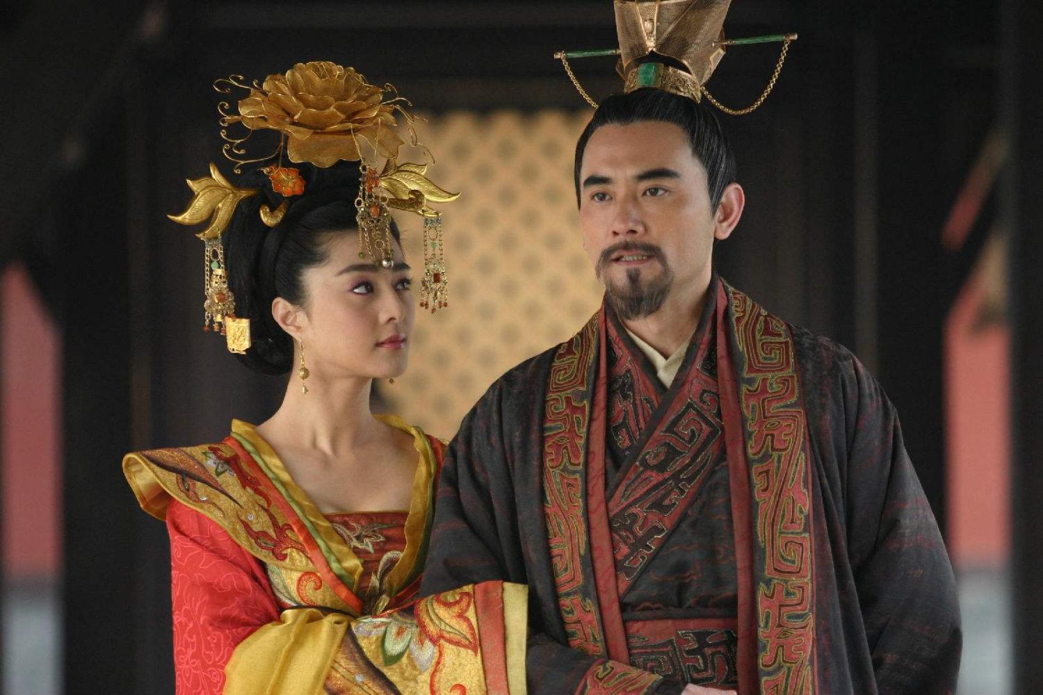 杨玉环不会生育已经是一个公开的秘密了，至于什么原因造成，很难说的清楚！