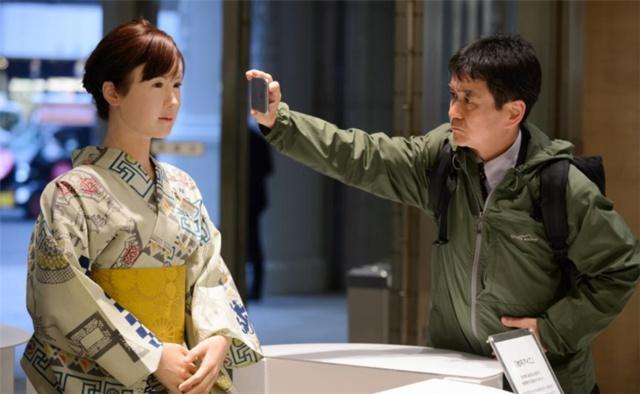 日本AI机器人女友上市, 一小时售出万台