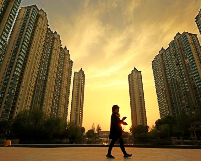 楼市几年前埋下的“种子”，如今结出了“苦果”，受罪的是购房者