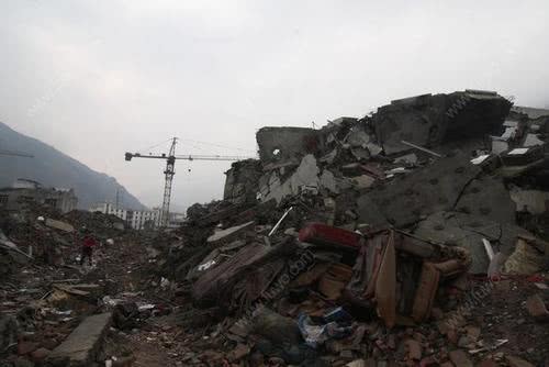 地震房子都塌了，房贷还要还吗？银行有自己的解释