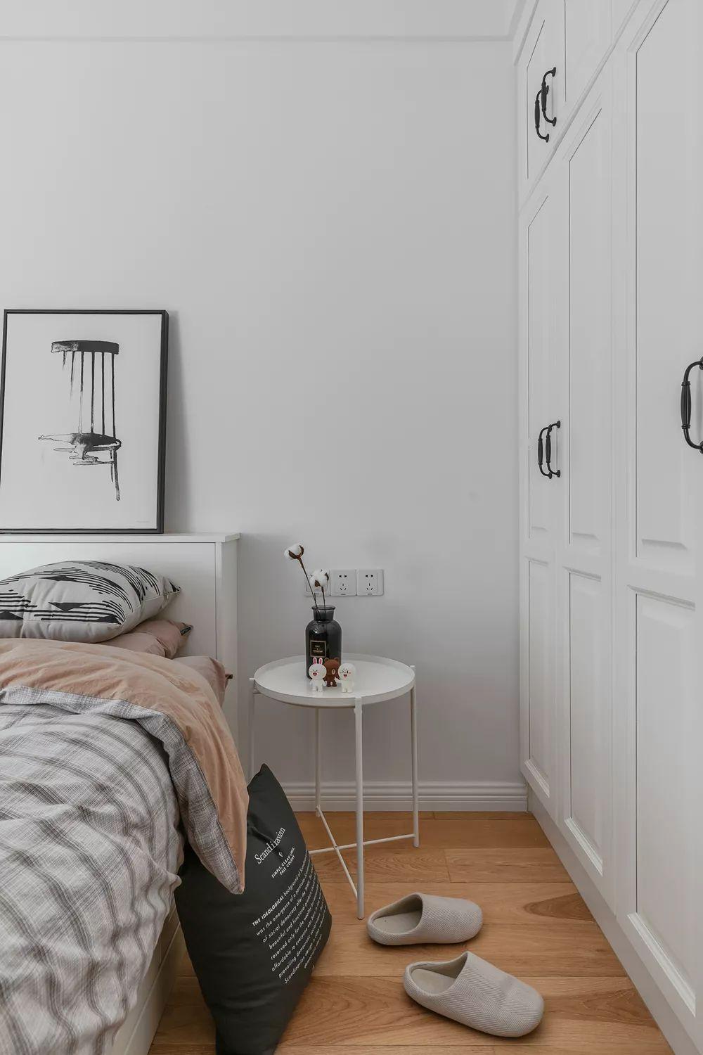 簡約北歐三居室，過道裝一個收納柜真實用！