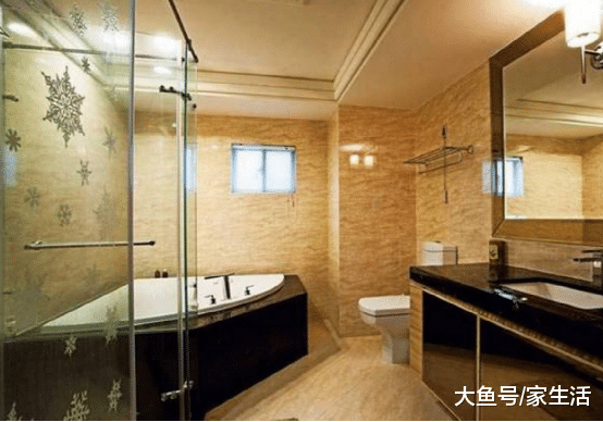双卫生间的房子值不值得买？师傅道出了内情，看完才知缺点多