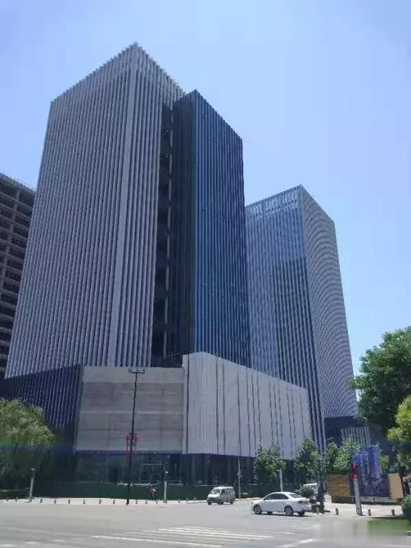 如果你想投资商铺，先来航天城中心广场2#商铺看看吧！