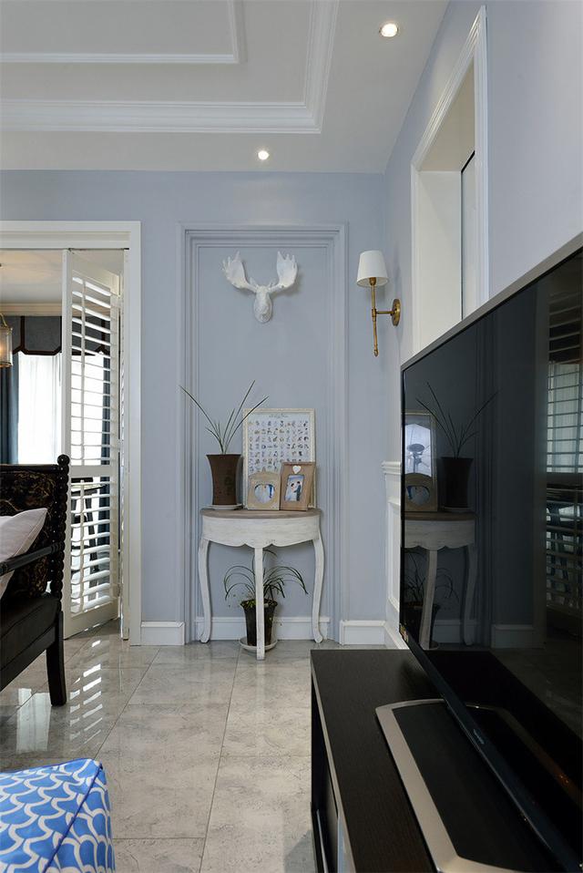 新家98平刚入住，简美式清新又上档次！客厅书架背景墙美观实用